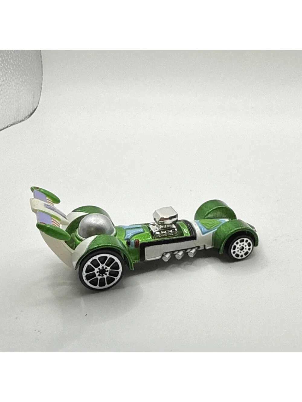 Disney Pixar Toy Story Buzz Lightyear Car Diecast Vehicle 1/64 Scale Wild Racer